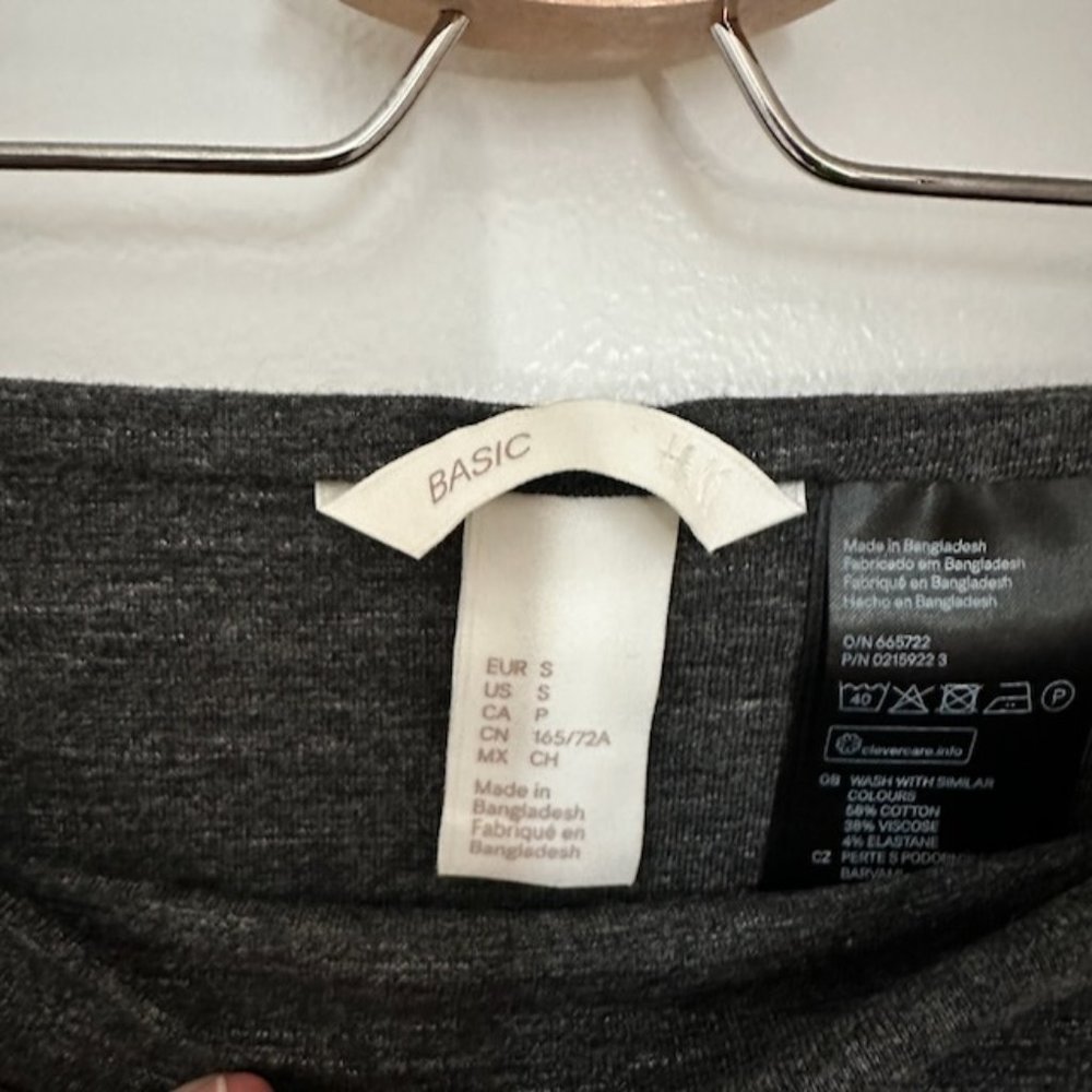 H&M Basic Stretch Skirt - Picture 4 of 4